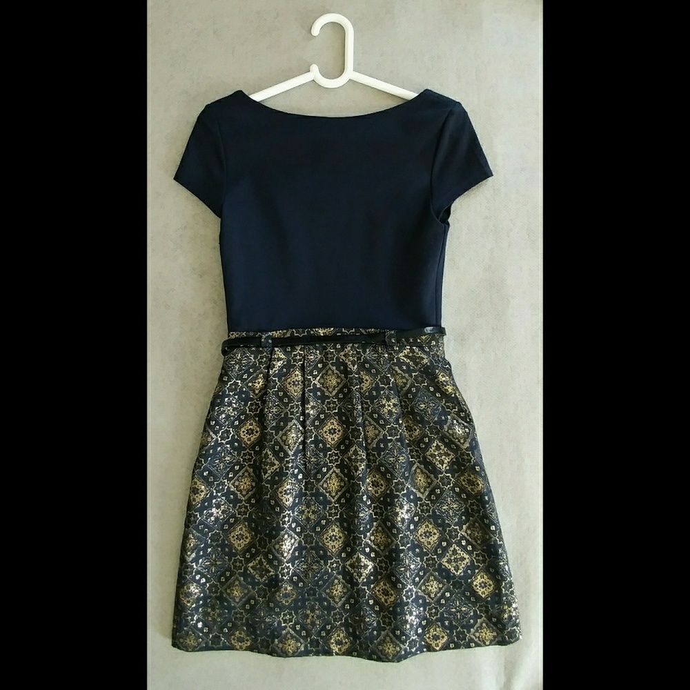NWOT Forever New Navy&Gold dress - Picture 2 of 4